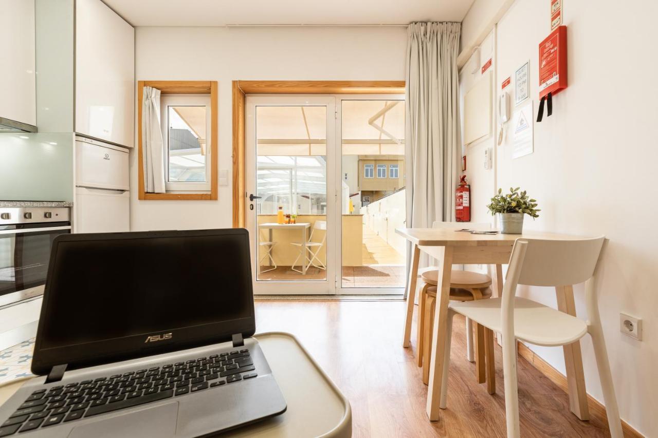 731 Costa Cabral Metro Residence Porto Exterior photo