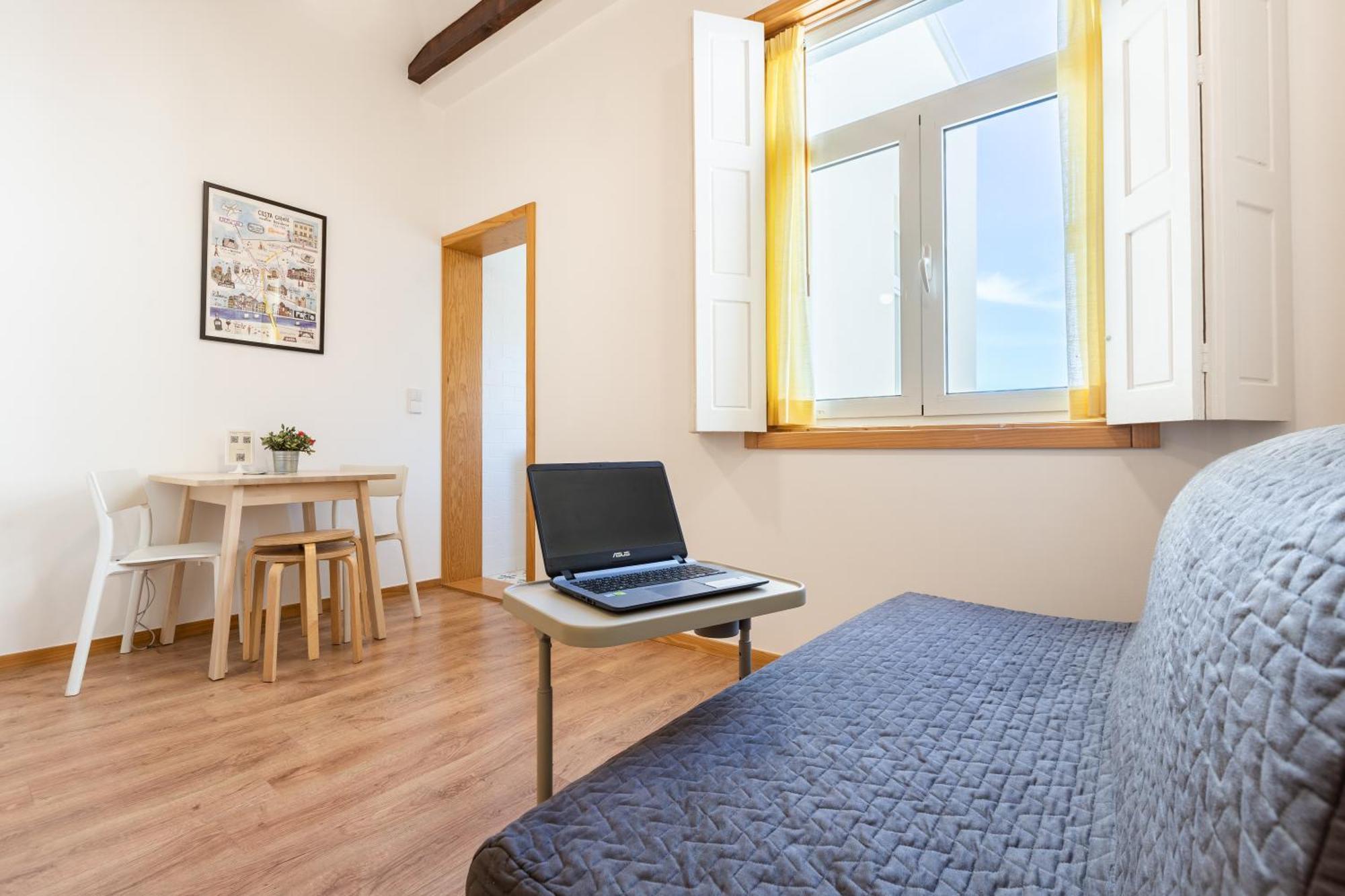 731 Costa Cabral Metro Residence Porto Room photo