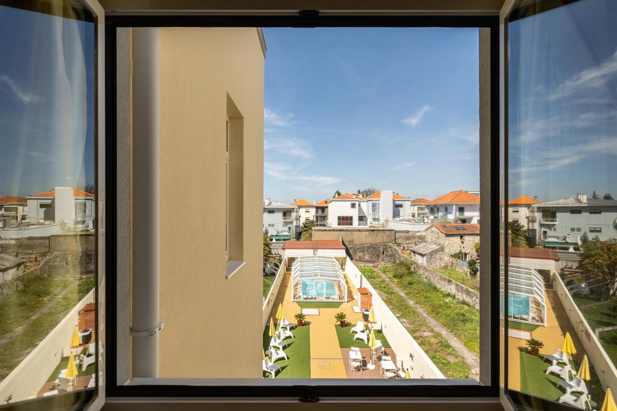 731 Costa Cabral Metro Residence Porto Room photo